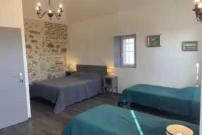 Image de Chambre d’hôtes Lorette Familiale 4 pers avec jardin partagé et Wi-Fi