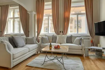 Image de Charles Bridge Jewel – Old Town Residence