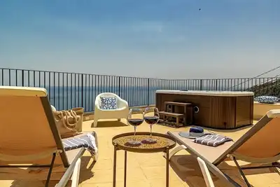 Image de Suite Onda Reale - Acireale