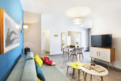 Image de À 200 m de la plage! Salle fitness | Balcon