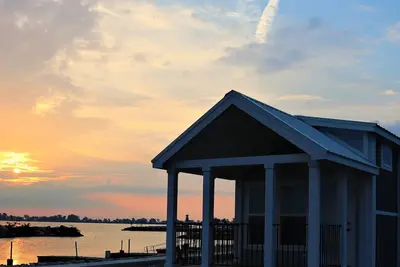 Image de Waterview Cottage at Bayfront Resort - Stunning views of Sandusky Bay