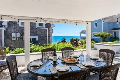 Image de Water Views, Walk to Fairmount Heights Beach