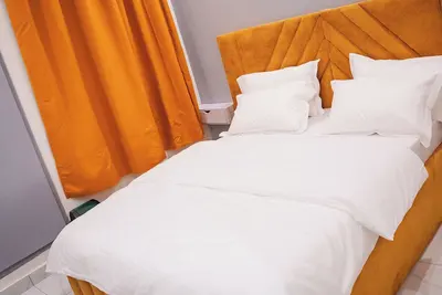 Image de Appartement Chic Bastos - Haute Sécurité, Climatisation, Wifi