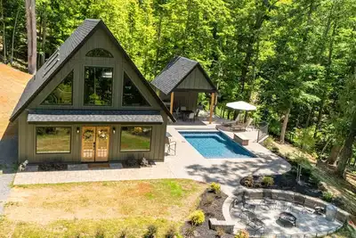 Image de Secluded Mountain Cottage in Virginia Wine Country