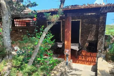 Image de Detached villa with large garden 500 meters from the sea