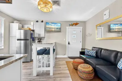 Image de Direct Gulf Front – Venice Villas Coastal Chic