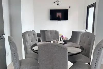 Image de Fantastic 5-bedroom house in serene San Lorenzo El Cubo neighborhood