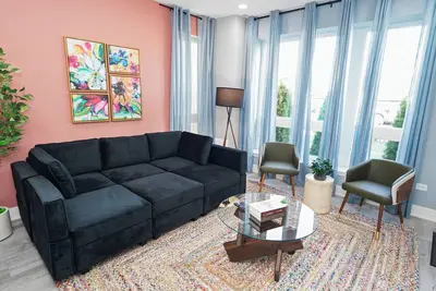 Image de Cozy 3br Retreat Near Medical District & West Loop