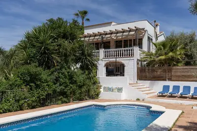 Image de Finca with Private Pool & 5, 000m² Private Land