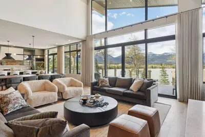 Image de Canmore - Sisu Lodge