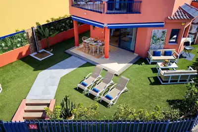 Image de Villa Meloneras 21 beachside with Bbq, access to pool, jacuzzi & kids playground