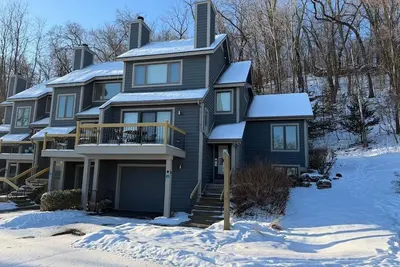 Image de N320 - An Eagle Ridge Resort & Spa Rental with Full Resort Amenities and Owners Club Access!