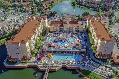 Image de 15 minutes from Disney World Westgate Villa Resort Kissimmee  sleeps up to 8