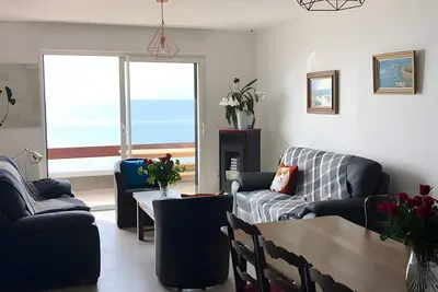 Image de Gîte de la mer, une vue imprenable en face de la plage.