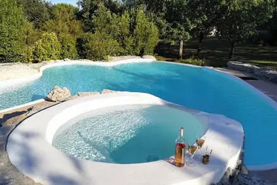 Image de Cottage classé 4* près d'un lagon turquoise dans un environnement exceptionnel!