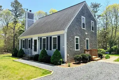Image de Peaceful East Falmouth Dog-Friendly Escape with Ac