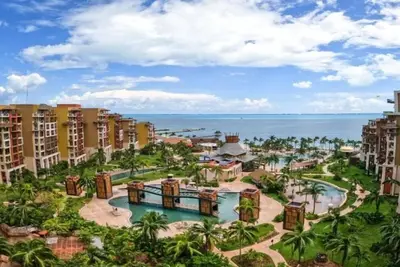 Image de Luxury 2br at Villa del Palmar Cancun – Beachfront Pools, Spa & Family Fun