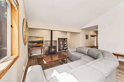Image de Monthly Lease - Jadestone at Tahoe Donner - 3br Cozy Single Level Cabin