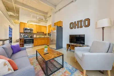 Image de Modern Warehouse Stay in Downtown Cleveland! Free Parking + Onsite Café