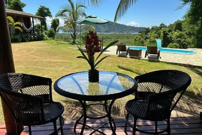 Image de Cozy chalet in Paraty with a bathtub and a beautiful sea view.