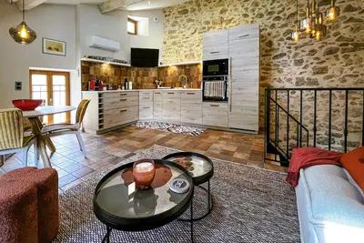 Image de Gorgeous home in Cessenon-Sur-Orb with WiFi