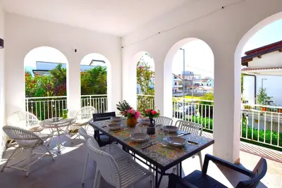 Image de 2 bedroom gorgeous apartment in Pizzo