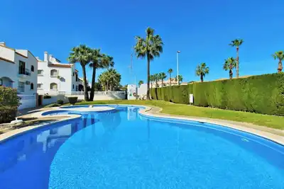 Image de 2 Bedroom Bungalow with a big garden in Los Dolses, La Zenia