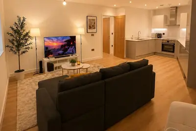 Image de Luxury 2-Bed/Bath Apartment in Birmingham City Centre, can accommodate 6 people.