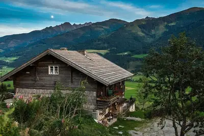 Image de Maison de vacances à Uttendorf avec Wi-Fi