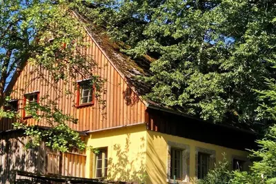 Image de Maison de vacances à Sebnitz avec piscine