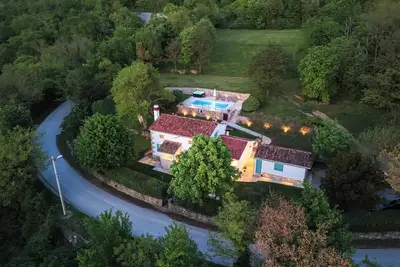 Image de 2-bedroom private paradise villa • Pool, hot tub & Ps5
