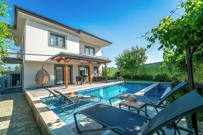 Image de \nPrivate Pool Villa for 8 Guests with Bbq and Fruit Garden Near Saklıkent & Kaş