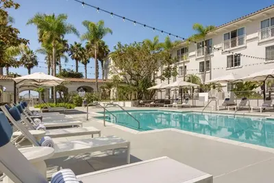 Image de Steps from Carlsbad Beach | Perfect For Group Stay | Pool Access | Pets Welcome