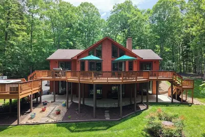 Image de Wallers Lakefront Retreat with Beach/Hot tub/Dock and Dog Friendly