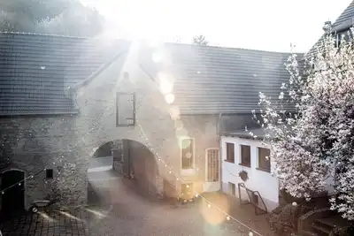 Image de Family-friendly vacation apartment at Burg Hausen in the Eifel region