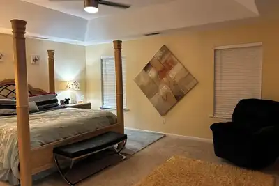 Image de Stunning 5-BedroomHome with Space, Style & Comfort