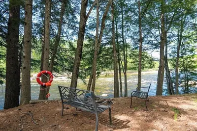 Image de Wake up on the Saco River 2-Bedroom house private Saco access