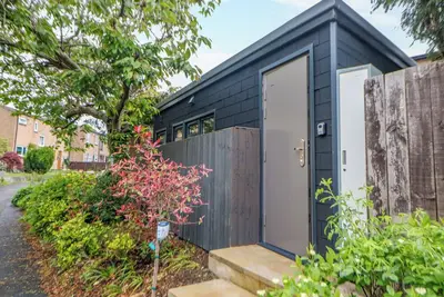 Image de Dore Cabin, romantic, with a garden in Sheffield