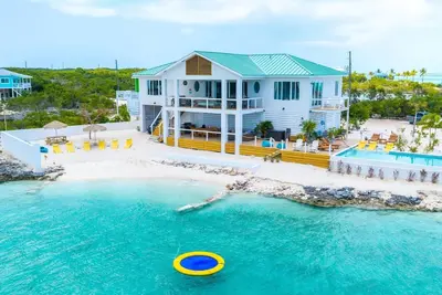 Image de Villa Bléu - Welcome to the Hidden Gem of Exuma’s South Side