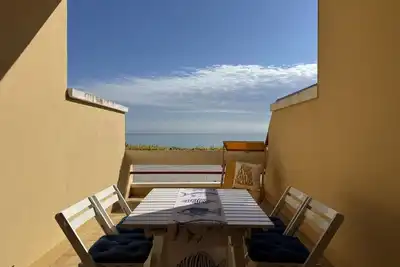 Image de Se260 - Senigallia, one-bedroom apartment with large sea-view terrace