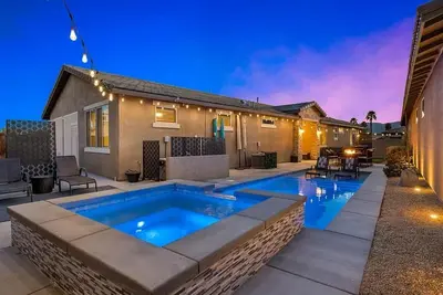 Image de Ultimate Summer Escape w/ Pool Spa Golf -Sleeps 10