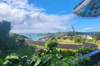 Image de Hahei Horizon - stunning views, only steps away from the Cathedral Cove track