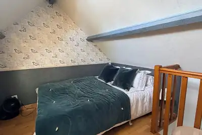 Image de Petite maison indépendante avec cour