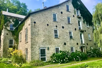 Image de Prince Edward Rental for an Exciting Ontario Vacation