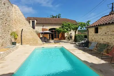 Image de La Grange du Sotoul - Grande maison 10 Pers. tous confort avec piscine privée