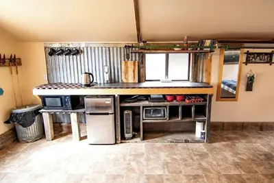 Image de Adorable Glamping Cabin on a Wheat Farm for a Unique Getaway near Canyonlands National Park in Utah
