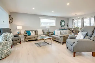Image de Outstanding Cottage with Nice Beach Sights in Leamington, Ontario