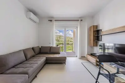 Image de Waterfront Cozy Apartment | 1br with Free Parking by PikHost