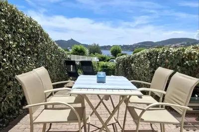 Beau studio cabine dans résidence avec piscine