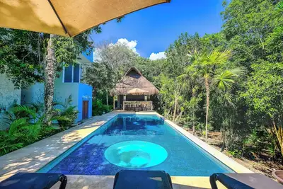 Image de Quiet, Near Beaches Cenotes, Ruins | Pool, Rooftop Hot Tub, Jungle & Ocean Views